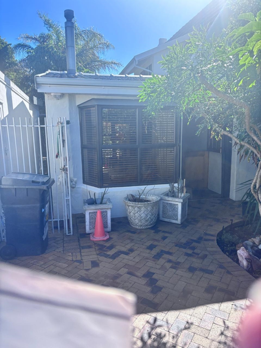 3 Bedroom Property for Sale in Beach Estate Western Cape